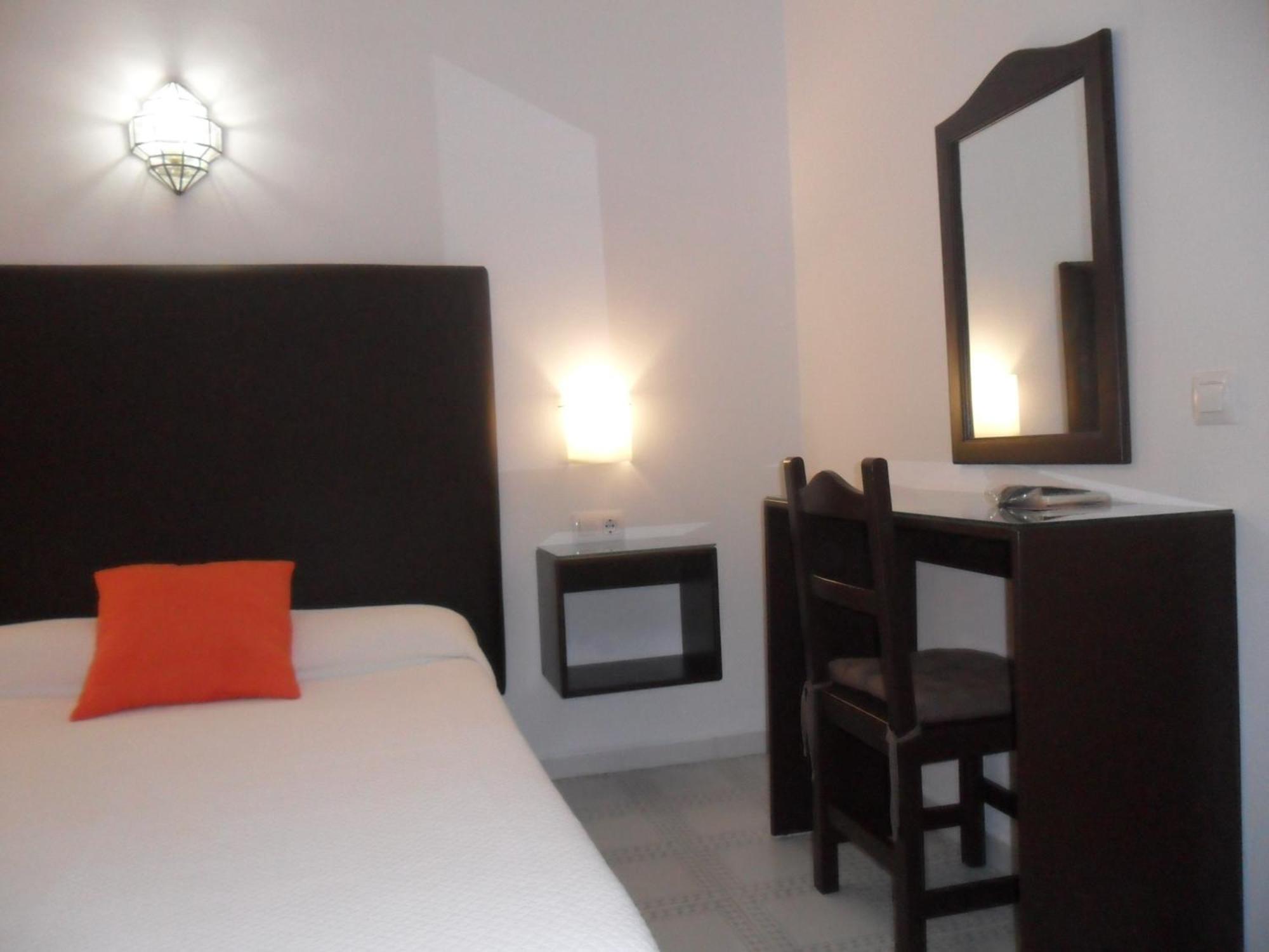 Hostal El Capi Zahora Oda fotoğraf