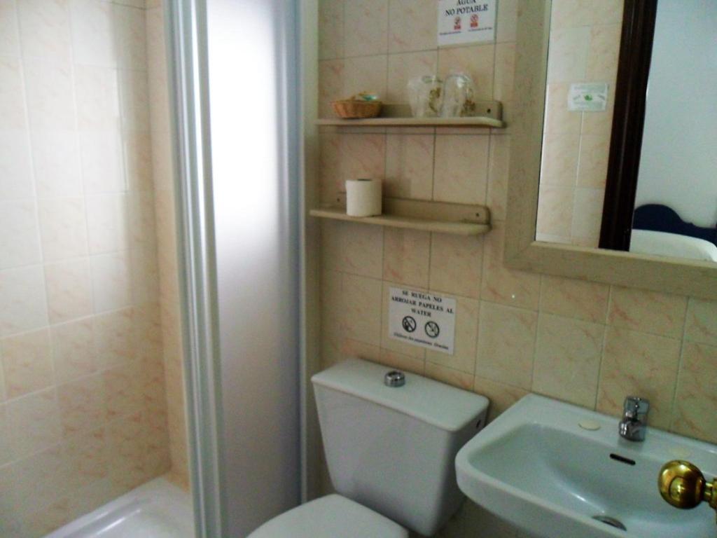 Hostal El Capi Zahora Oda fotoğraf